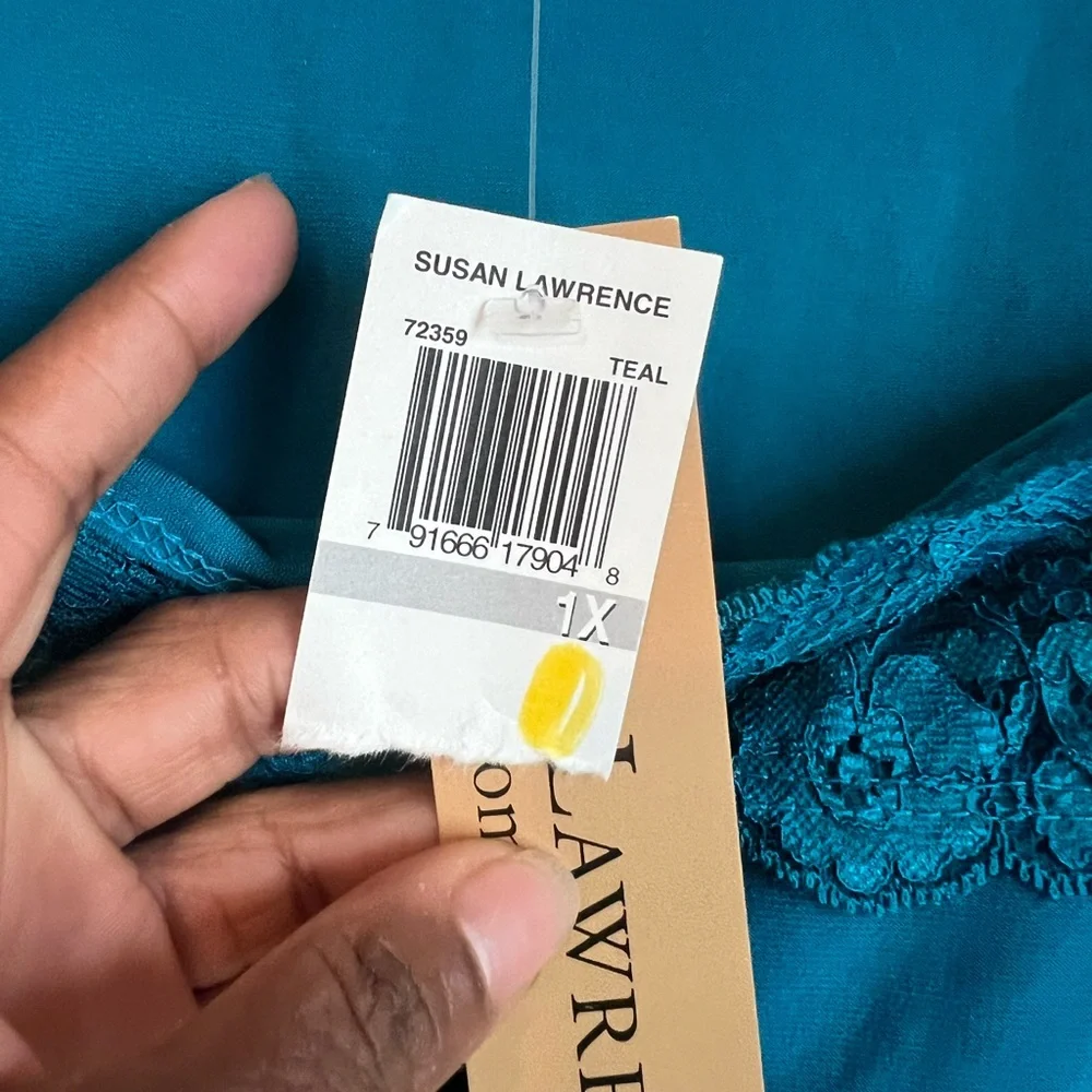 Susan Lawrence Teal Blue Sleeveless Top size 1X